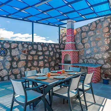 Happy 2- 2 Bedroom Villa